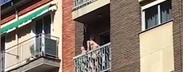 In Spain In Salamanca A Passerby Took Video As The Couple Made Love On Your Balcony In Broad Daylight This Video Was Picked Up By Spanish Tv Channel In Spain In Salamanca A Passerby Took Video As The Couple Made Love On Your Balcony In Broad Daylight This Video Was Picked Up By Spanish Tv Channel